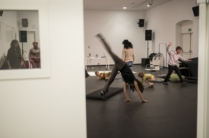 Centro de Artes da Maré recebe oficina sobre diversidade familiar