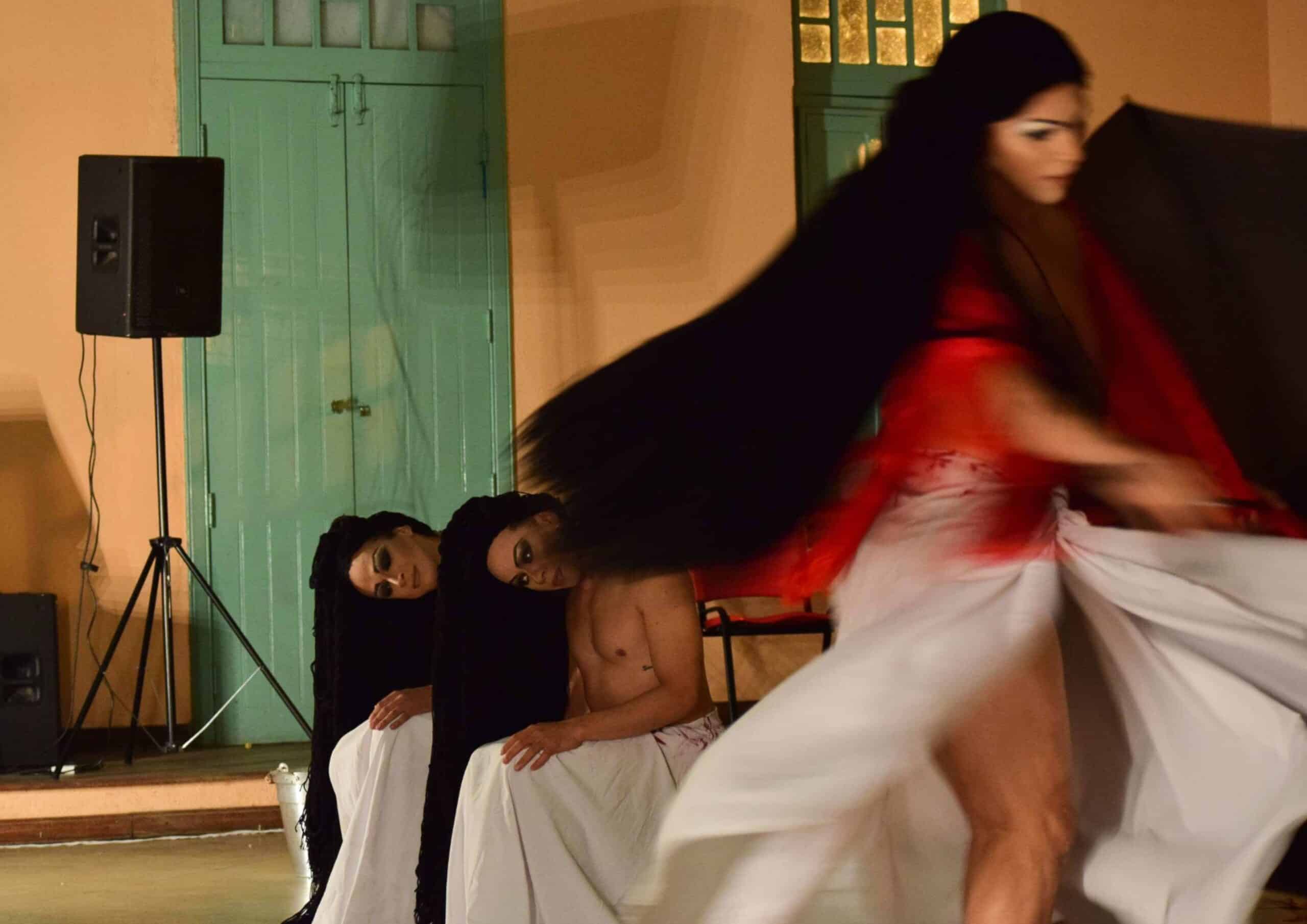 TRINDADE 1_Tassia Rodrigues